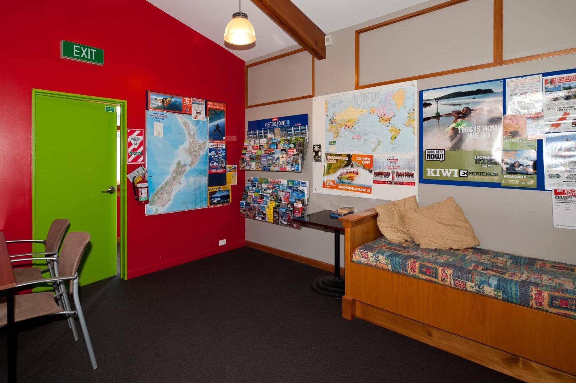 85 On Bealey Hostel Крайстчърч Екстериор снимка